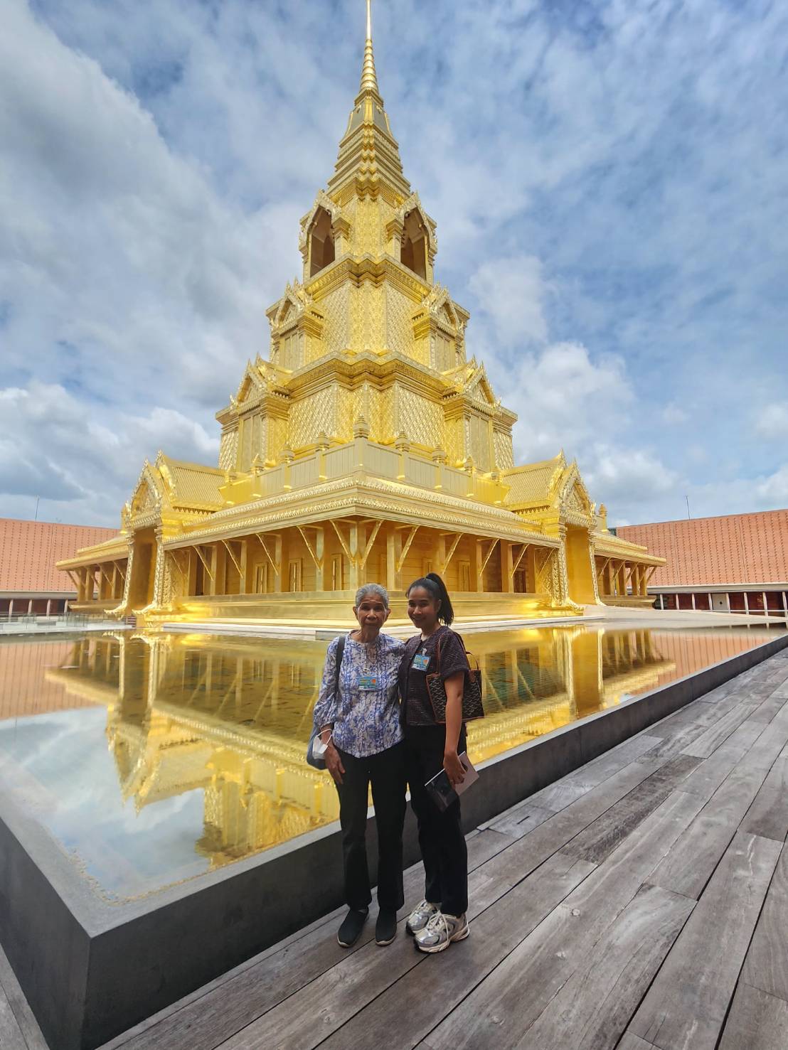 คณะประชาชนผู้สนใจร่วมกิจกรรมการเยี่ยมชมและศึกษา   ดูงานรัฐสภาในช่วงปิดสมัยประชุมรัฐสภา (สำหรับประชาชน)