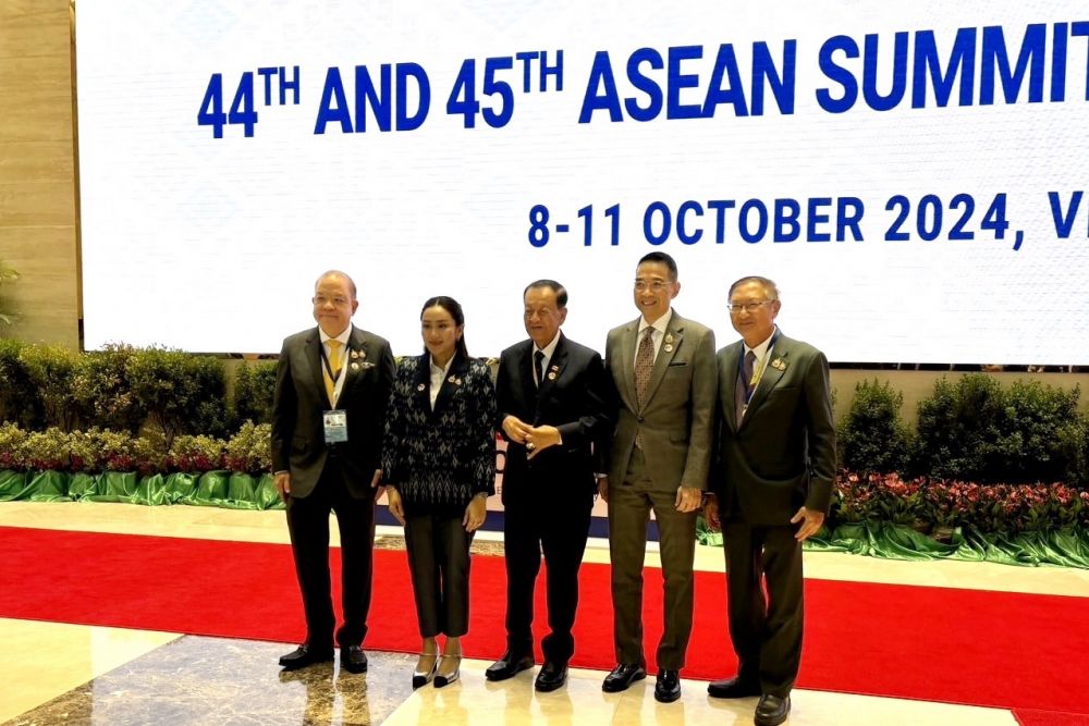 Der Präsident der Nationalversammlung nahm an den Gesprächen zwischen den Staats- und Regierungschefs der ASEAN und der Delegation der Interparlamentarischen Versammlung der ASEAN anlässlich des 44. und 45. ASEAN-Gipfels in Vientiane, Demokratische Volksrepublik Laos, teil.