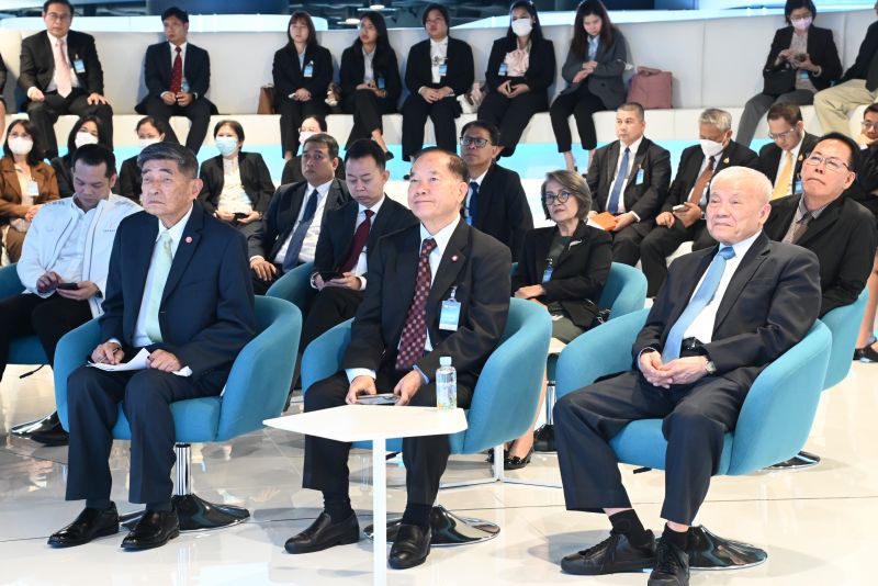 คณะกรรมการข้าราชการรัฐสภา ศึกษาดูงานเรื่องการนำนวัตกรรมและเทคโนโลยีดิจิทัลด้านการบริหารทรัพยากรบุคคลมาใช้ในการบริหารจัดการองค์กร ณ  ธนาคารกรุงไทย